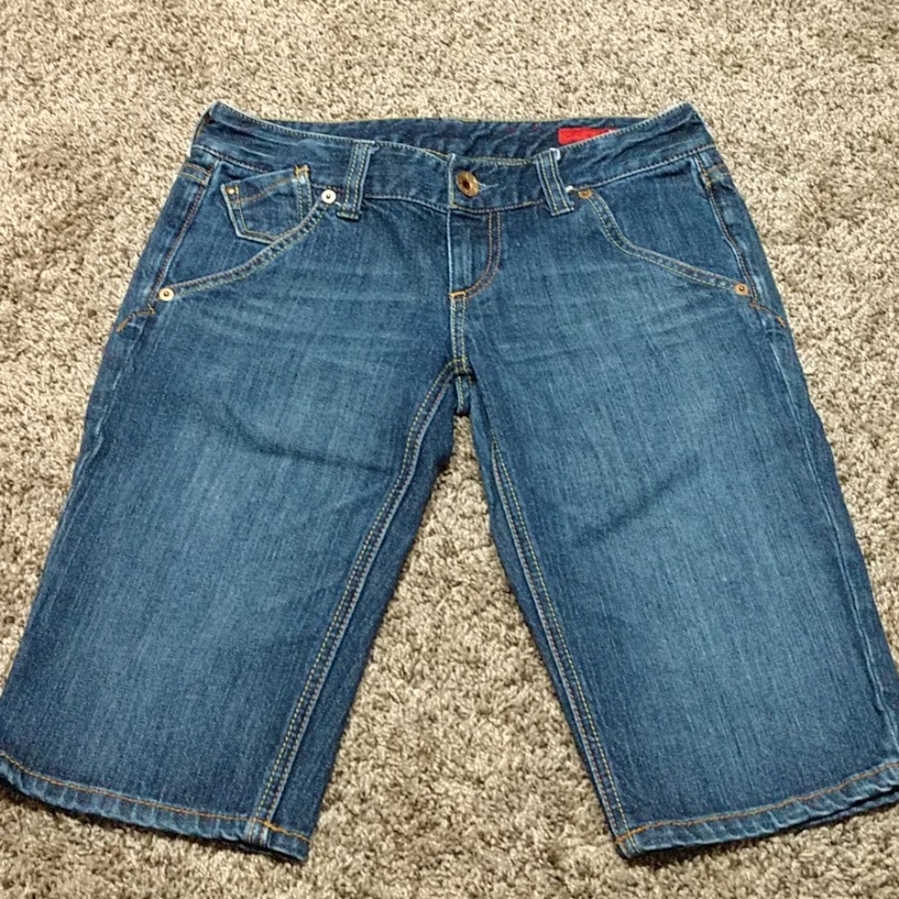 🌞X2 denim shorts, size 2